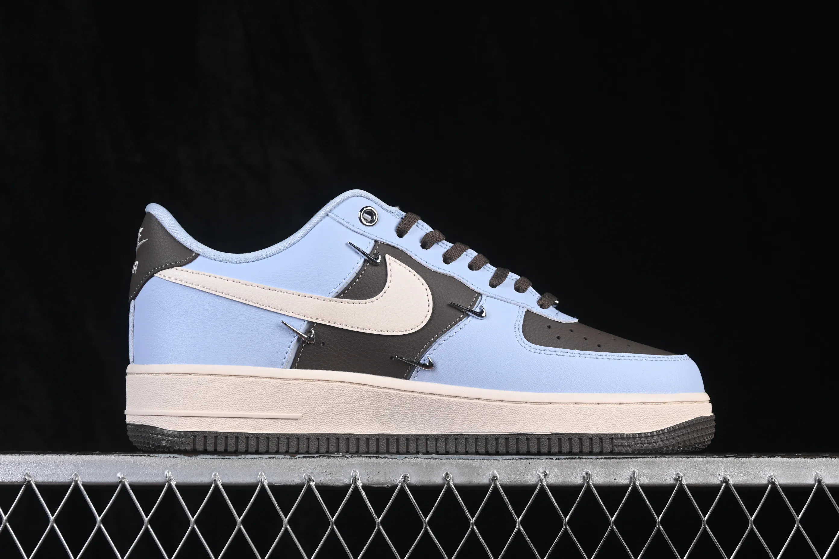 All categories Nk Air Force 1 Air Force series Nk Air Force 1 Low Air Force low-top Nike Air Force 1'07 Low Air Force 1 low-top casual sneakers IV4089-011